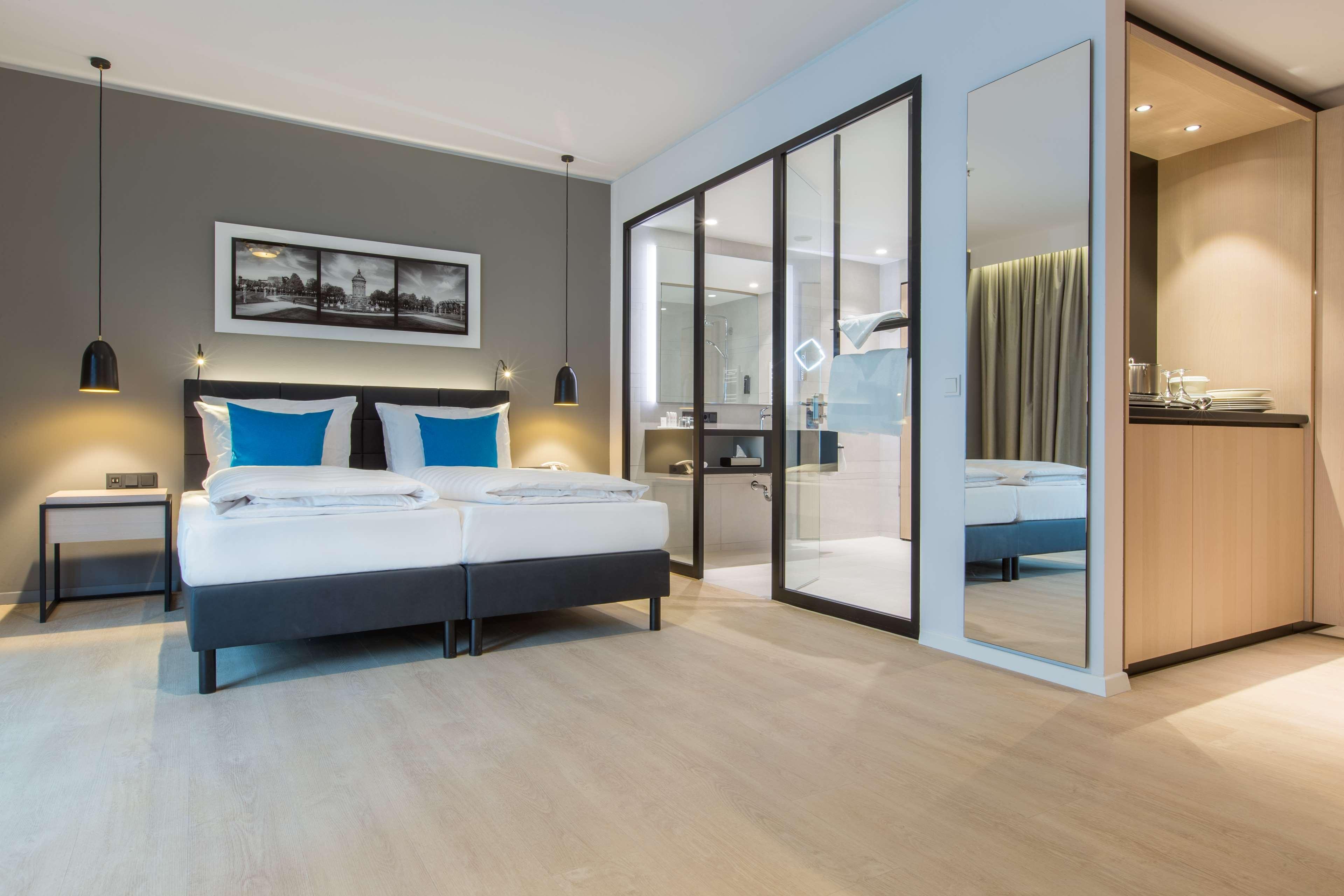 Radisson Blu Hotel, Манхайм Екстериор снимка
