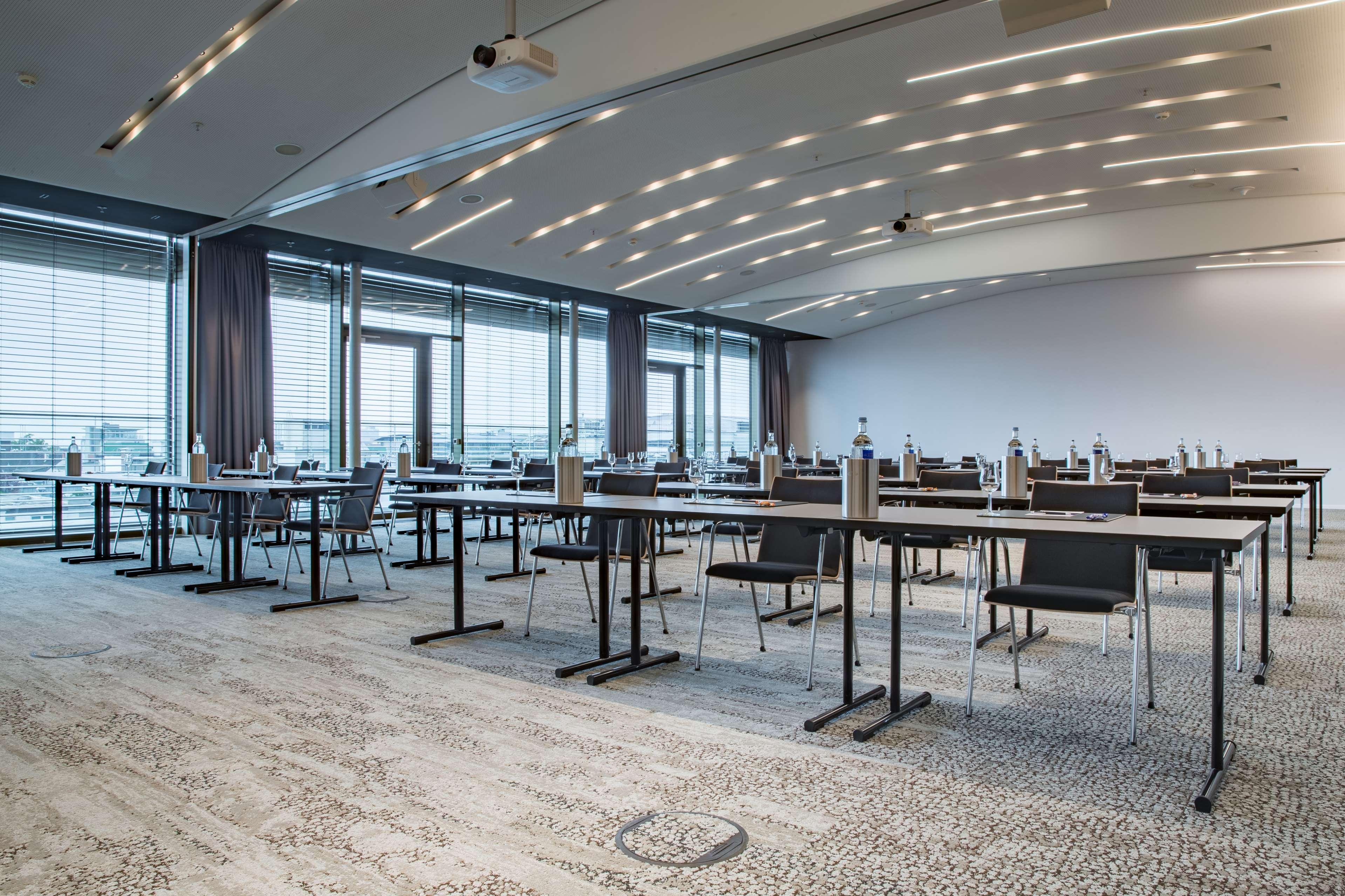 Radisson Blu Hotel, Манхайм Екстериор снимка