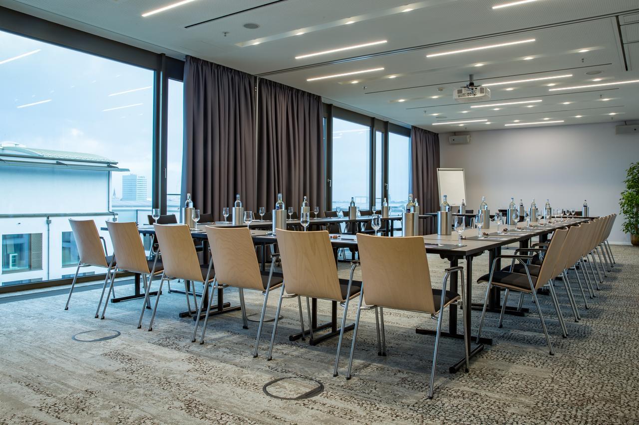 Radisson Blu Hotel, Манхайм Екстериор снимка